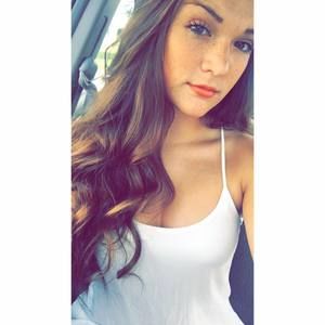 Meet your Posher, Lydia